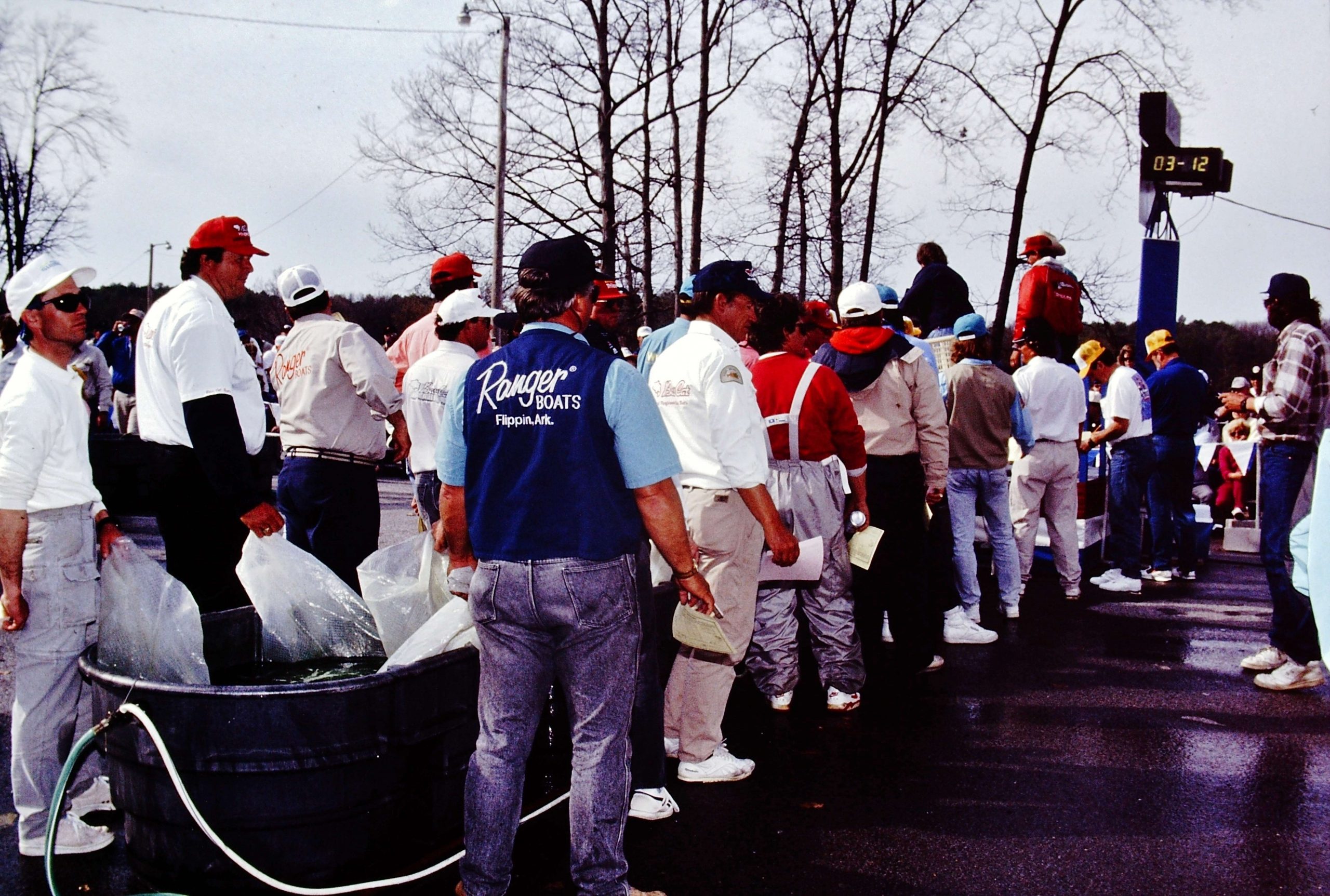 Through the decades, Kentucky Lake has hosted numerous B.A.S.S. tournament events. In 1993, it was the site of the Kentucky Bassmaster Invitational held in early April. With nearly 300 competitors including many of the best bass anglers in the sport at that time, the winner was definitely a surprise for fishing fans.