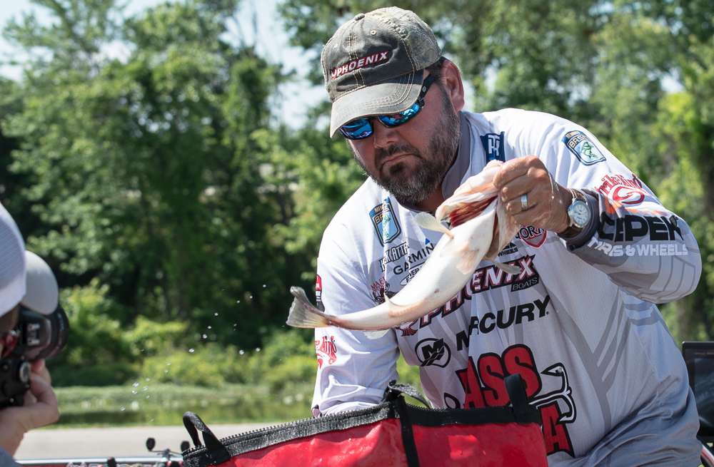 It's time to weigh fish at Day 1 of the Zippo BASSfest presented by A.R.E. Truck Caps. 