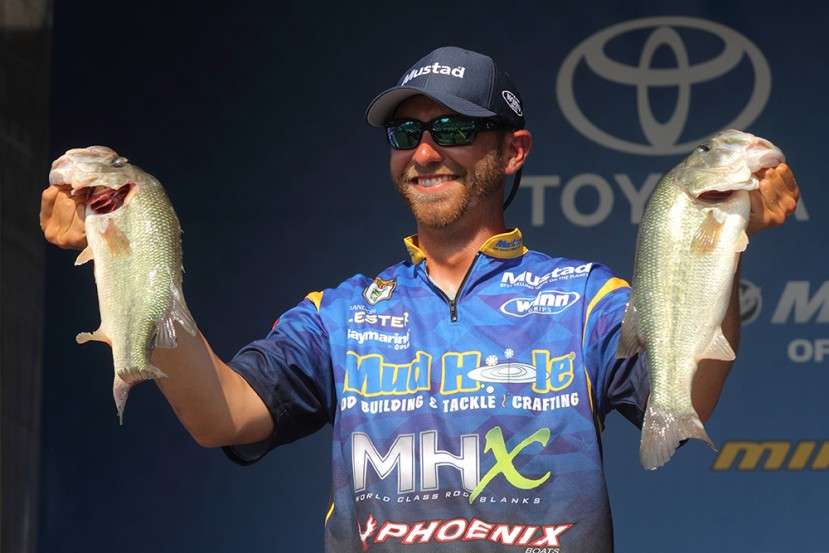 Tennessee angler Brandon Lester caught 85 pounds, 6 ounces of bass to finish ninth in the June 2015 BASSfest at Kentucky Lake presented by A.R.E. Truck Caps. It was his fifth career Top 10 finish with B.A.S.S., and he used five main baits to make it happen on the famed ledges of the Tennessee River fishery. In our latest installment of 5 favorites, Lester lists those baits in the order that he uses them every time he stops on a ledge.