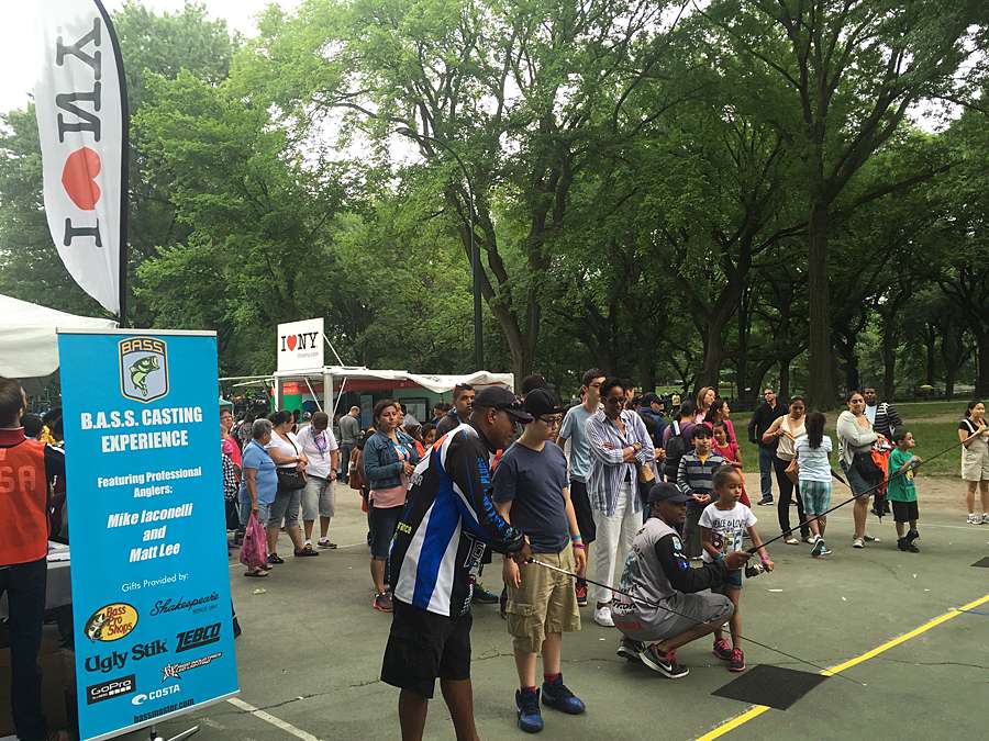 Bassmaster partnered with I Love NY to bring Casting Kids to Central Park with the goal to introduce a new audience to fishing. As part of the program Bass Pro Shops, Shakespeare, Ugly Stik and Zebco partnered with B.A.S.S. to donated 400 rod and reel combos to NYC Parks to use in a rod lending program. 