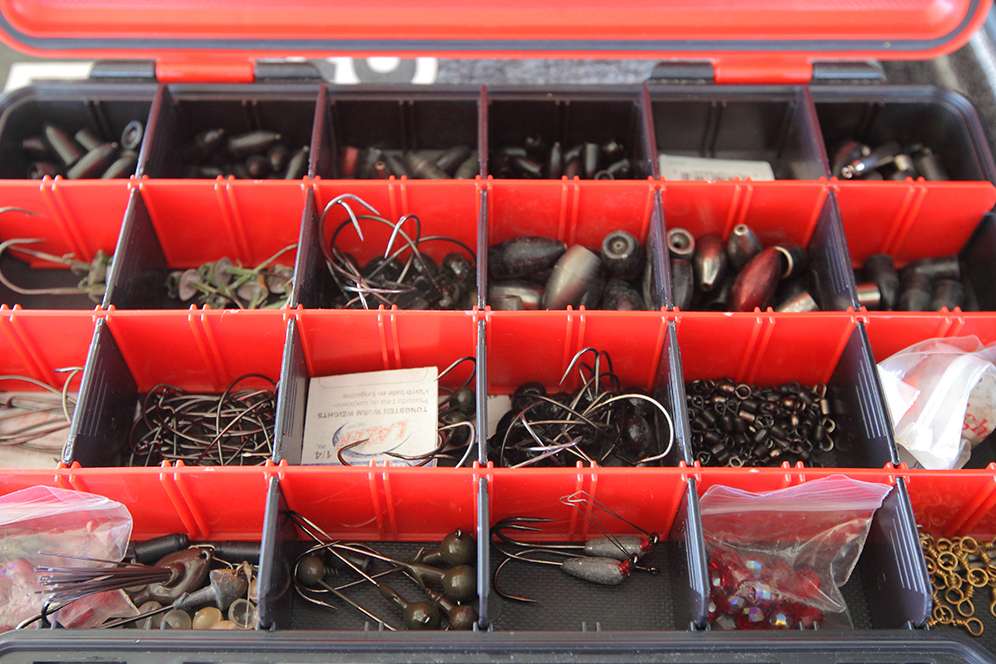 Lots and lots of terminal tackle.
