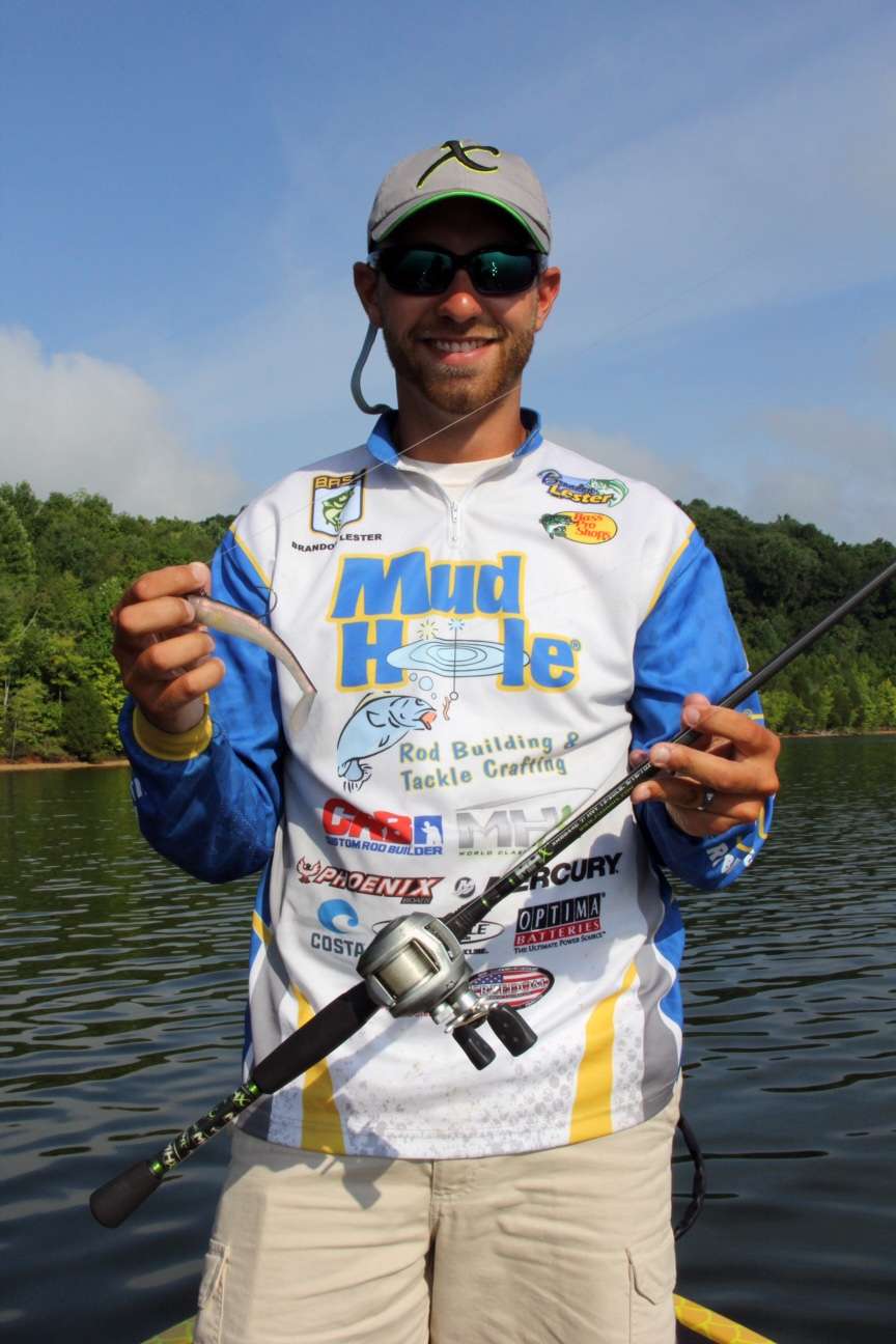 Lester said he uses the green gizzard shad color 90 percent of the time. âThe color mimics threadfin, gizzard shad, yellowtails â everything that a bass is going to feed on in a ledge fishery,â he said.