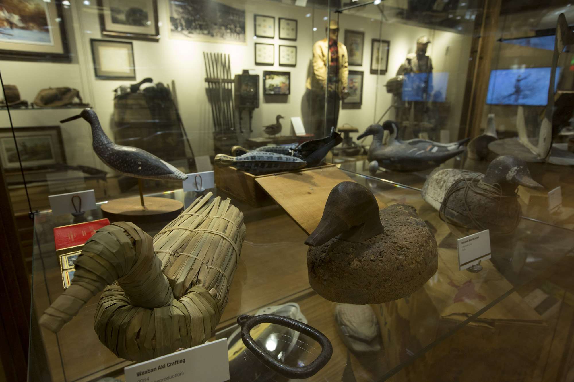 Since the store is positioned in the heart of the Mississippi Flyway and just minutes from Ducks Unlimited National Headquarters, DU has a strong presence with a 4,500-square foot Waterfowl Heritage Museum. 