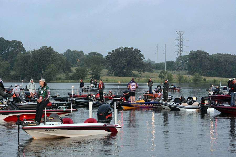 Inside an embayment of Lake Barkley is Lick Creek Recreation Area. It is the takeoff and weigh-in site for the tournament. 