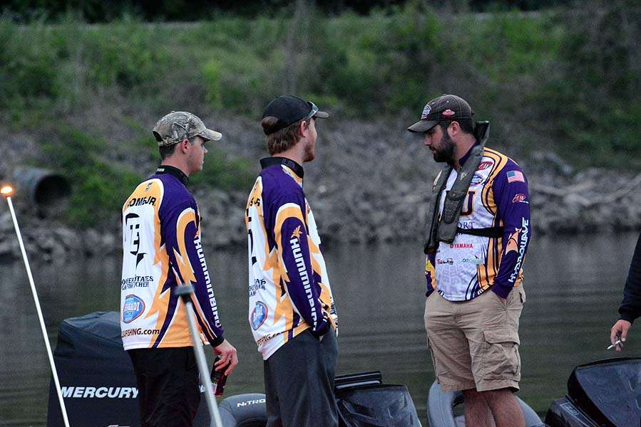 LSU team members talk strategy prior to the takeoff. 