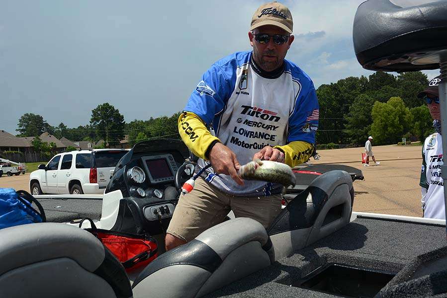 Mark Floyd of Mississippi bags his catch. 