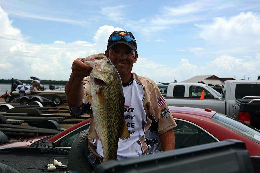 Laiche with a bass that would help him win the tournament title, while adding to his stateâs winning weight. 