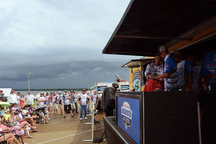 The storm nears that will speed up the final weigh-in with safety in mind of all at the weigh-in. 