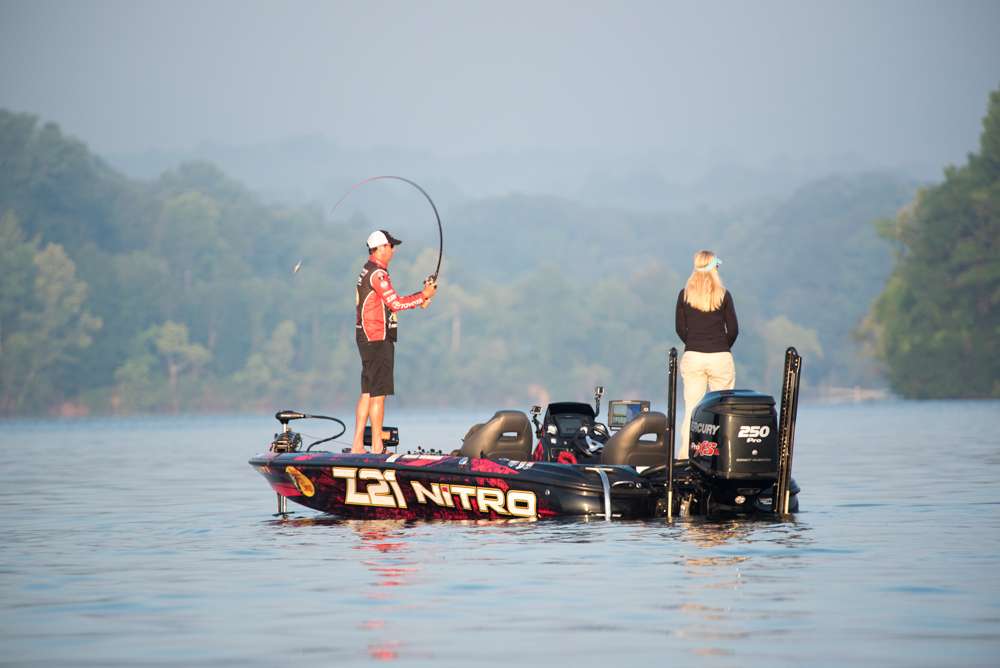 VanDam started working on his first area with a Strike King 6XD crank bait to get the school fired up. 