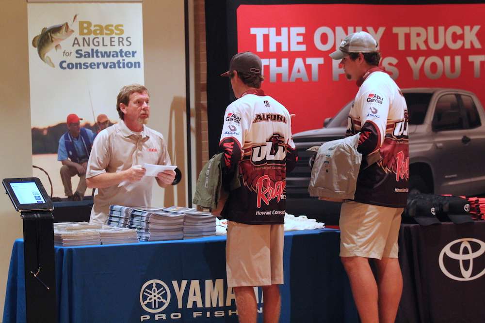 Yamaha's Dave Ittner chats with anglers as they make their way through. 