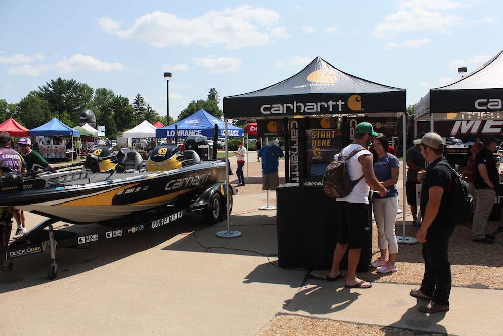 Vendors and sponsors come out to provide a fun and family friendly experience at the Carhartt College Series National Championship presented by Bass Pro Shops. Be sure to stop by throughout the event. 