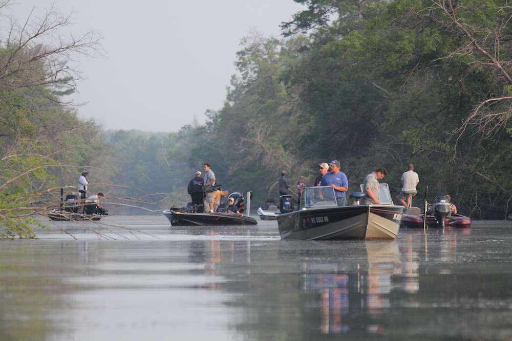 Head out on Lake DuBay with the Top 5 for the final day of the Carhartt Bassmaster College Series National Championship presented by Bass Pro Shops. 