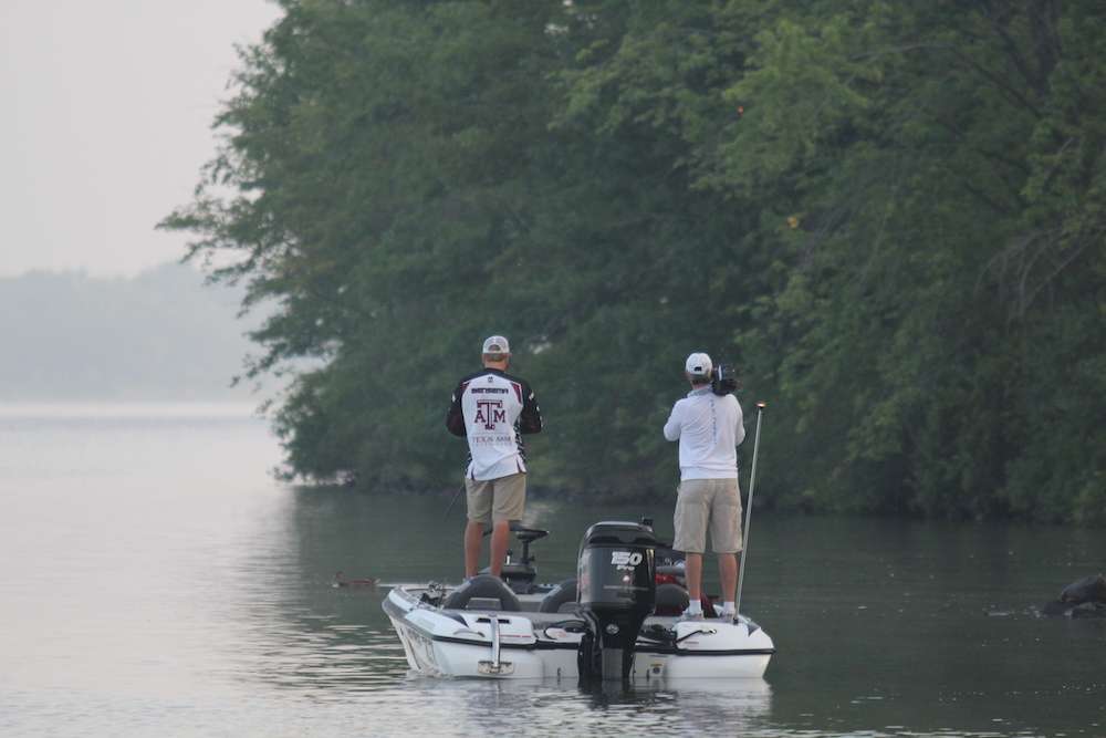The first round gets underway for the College Bassmaster Classic Bracket. Texas A&M angler and 2015 National Champion Josh Bensema doesn't go far. 