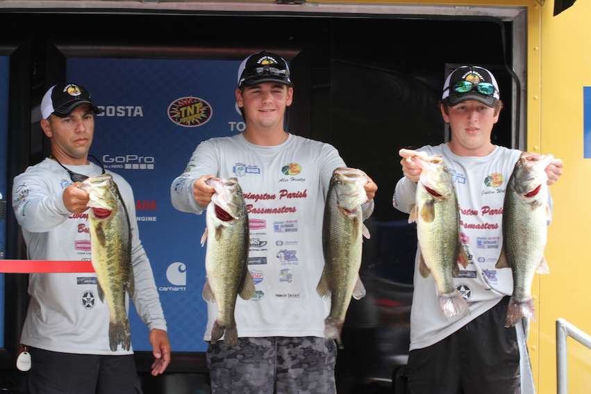 Alex Heintze and Justin Watts, (1st, 43-14) increase their lead to 9 pounds, 7 ounces.
