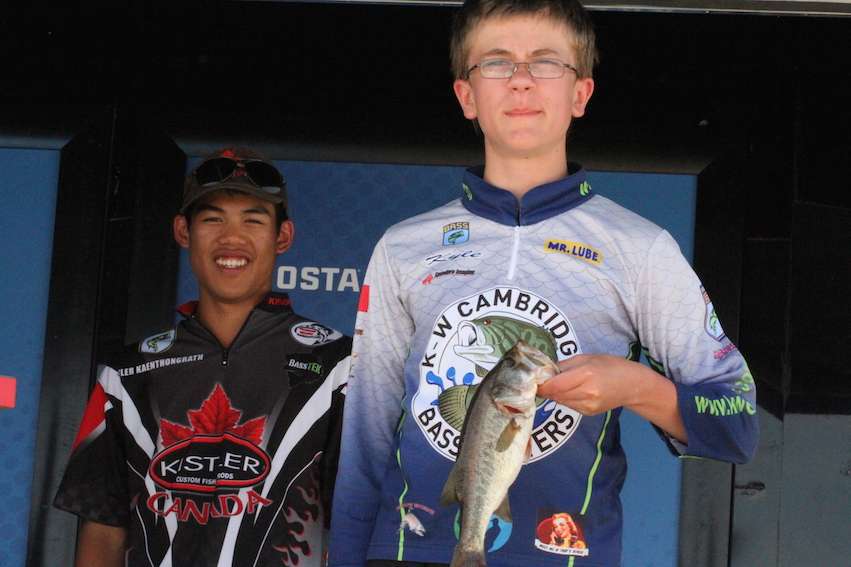 The Canadian representatives, Tyler Kaenthongrath and Kyle Kilgore brought fish to the stage both days and finished 6th.
