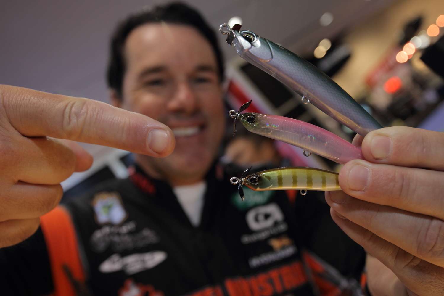 Grant Goldbeck shows new sizes of Spybaits at Duo.