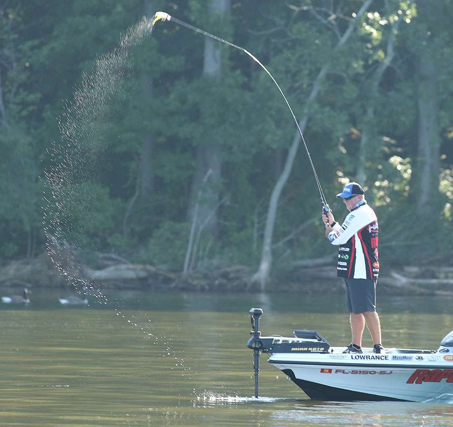 Tharp, normally considered a flipper, was frothing the water like you would normally see Kevin VanDam work.
