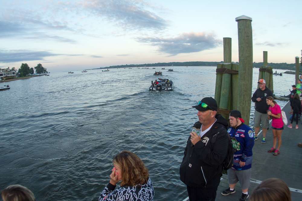 Dave Mercer sends the last few boats out. It's time to see what they can bring to the weigh-in this afternoon. 