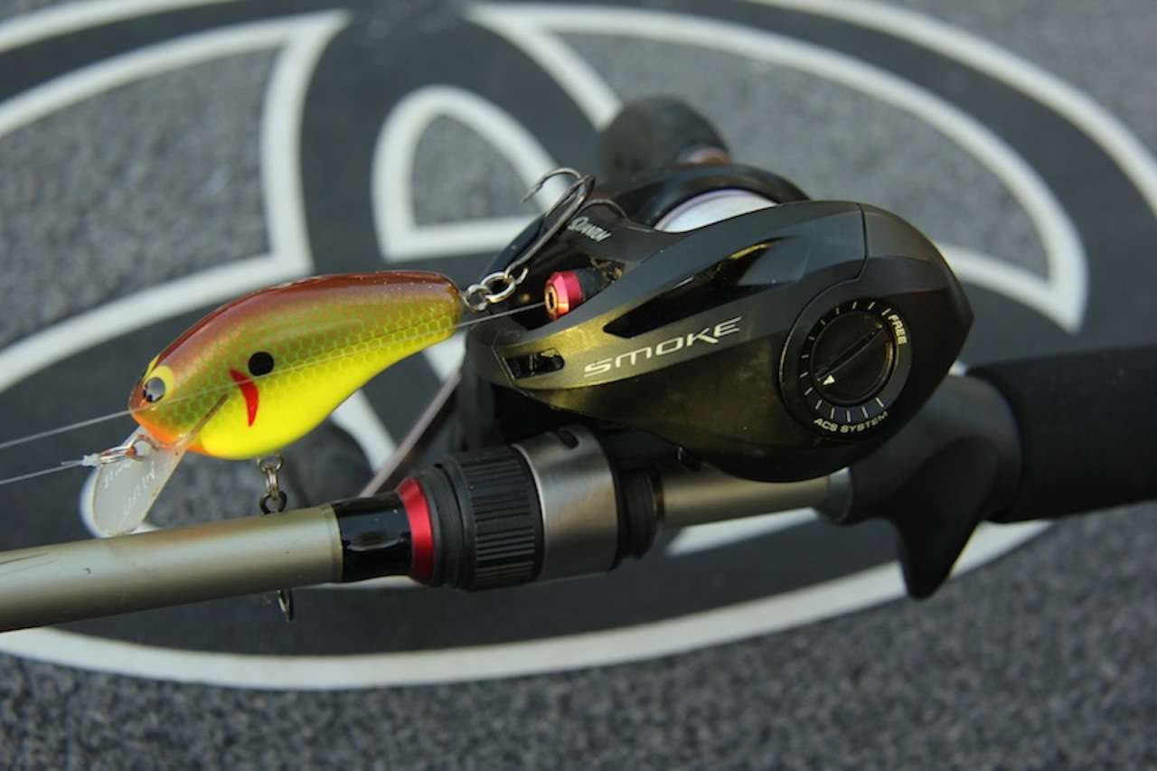 He cranked the Mutt with a Quantum Smoke 6.1:1 reel on an EXO rod â model EXC704F.