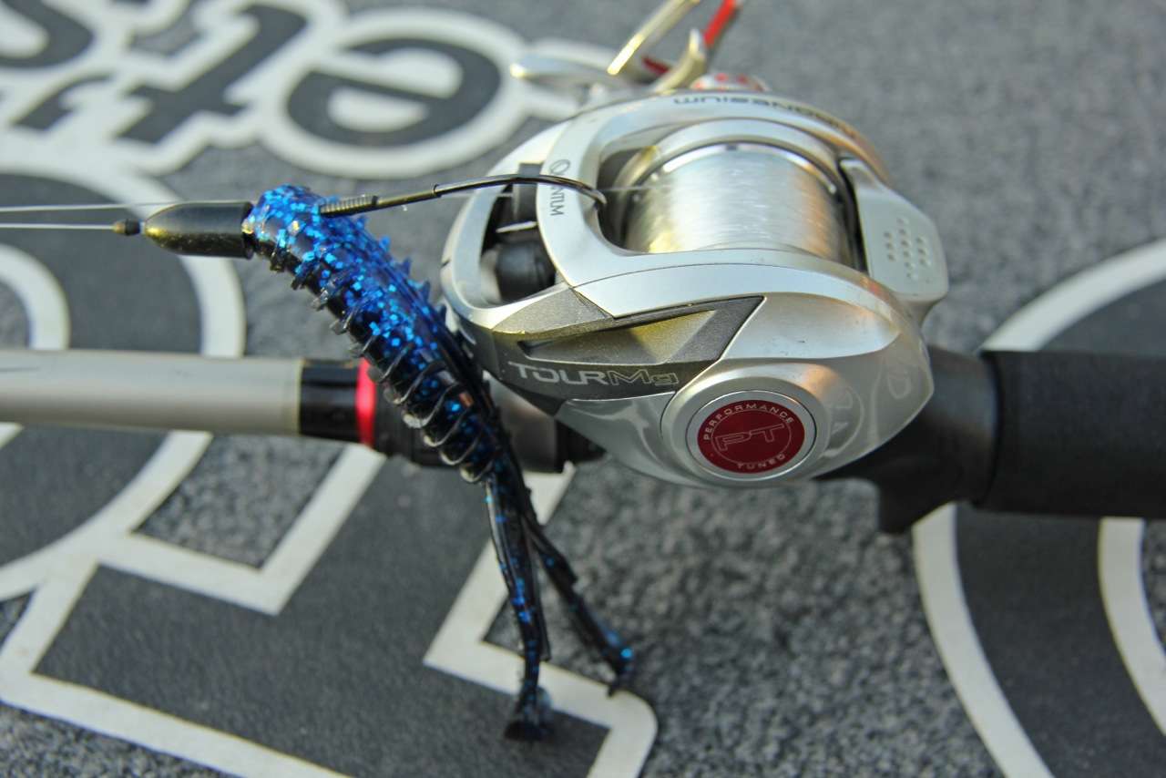 For pitching the black/blue Zoom Z-Craw, he used a 6.3:1 TourMg reel on a 7â 4â EXO rod â model EXC74XF.