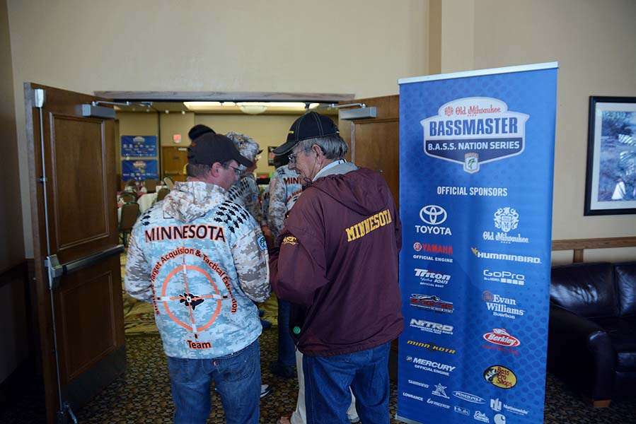The Minnesota B.A.S.S. Nation arrives at the designated time for team pictures and then registration. 