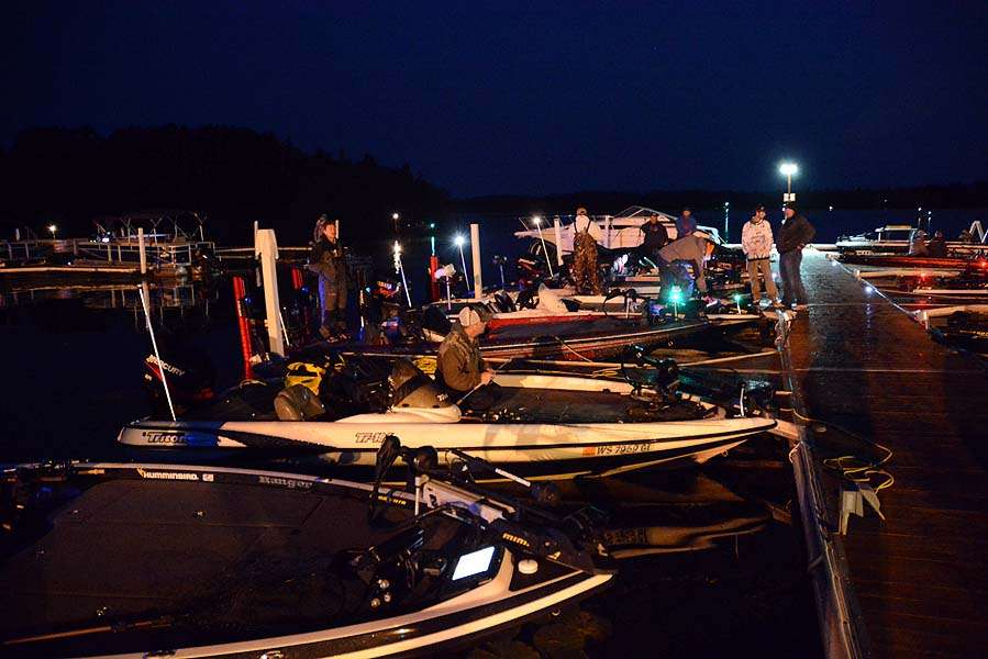 Itâs 5:30 a.m. and the boats and anglers are eager to get started after the fog delay of Day 1. 