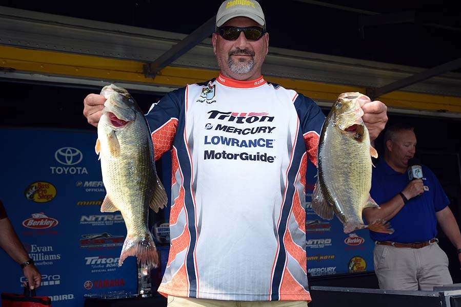 Curt Samo of the Illinois B.A.S.S. Nation with his best bass of the day. 