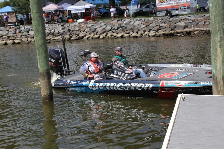 Jacob Powroznik was the first angler back to the docks. The Virginian was a favorite going into this event and didn't disappoint as he sits tied for 6th place after Day 1.