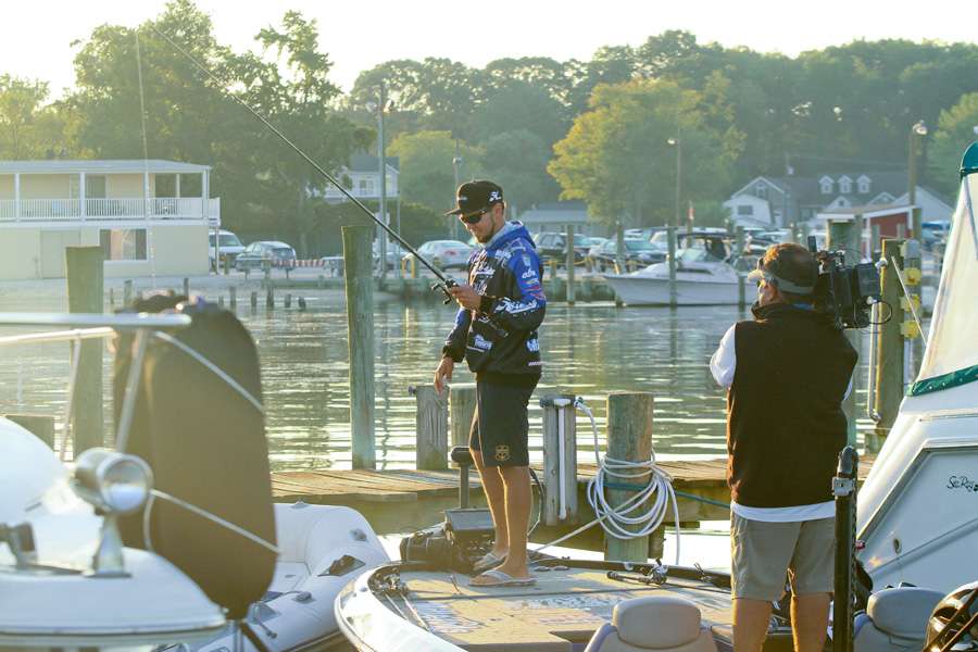 Follow Carl Jocumsen's Day 3 as he fished docks near leader Aaron Martens north of Baltimore.