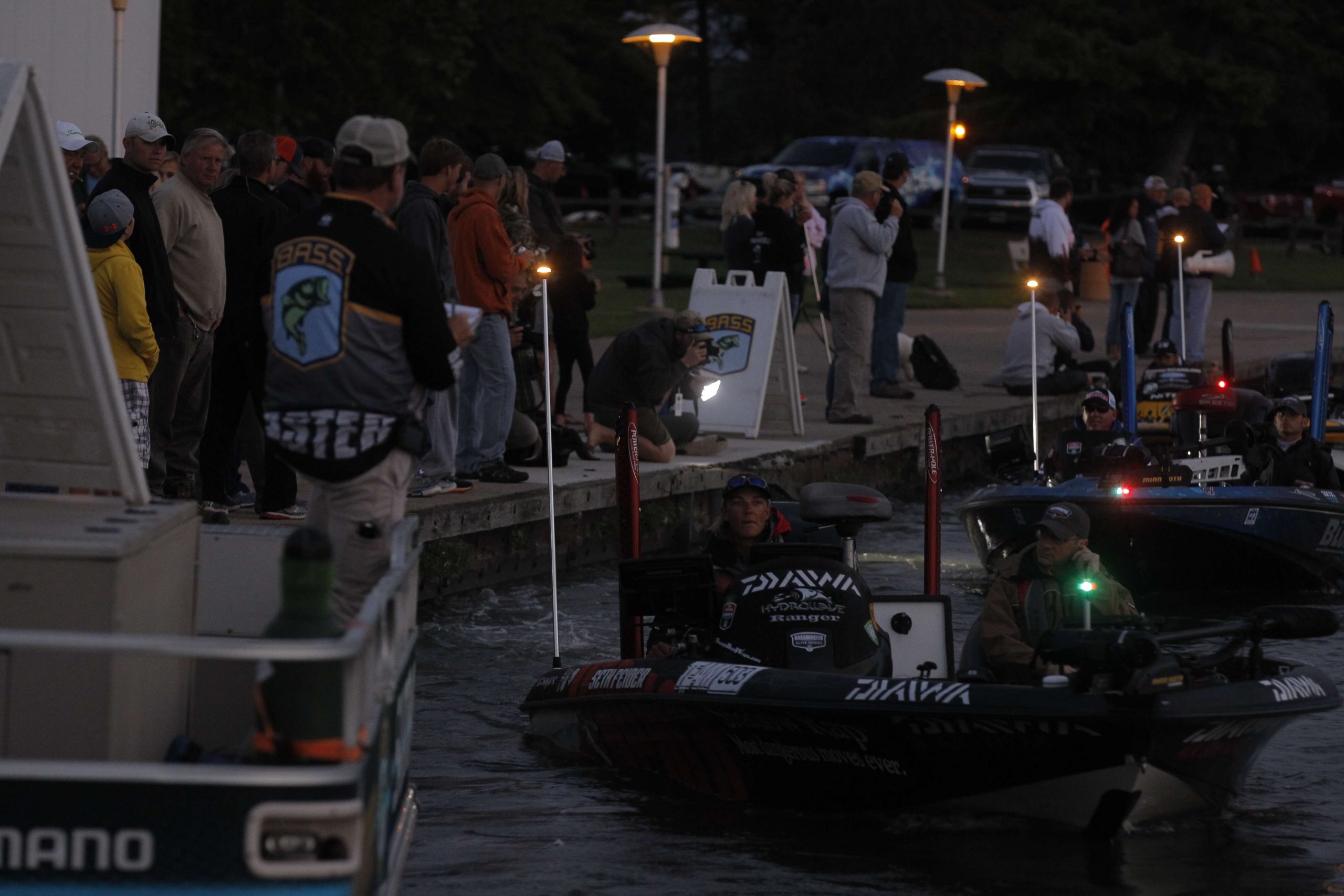 Anxious and excited Bassmaster fans line the dock.