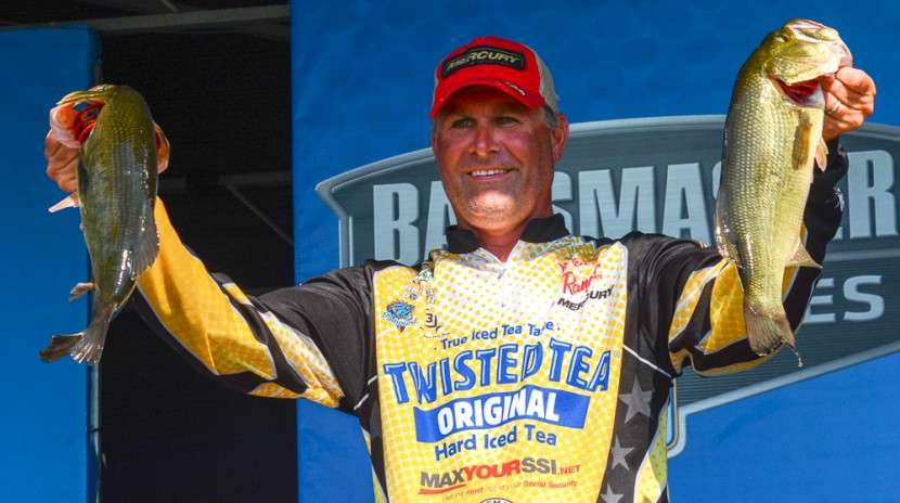 After Day 2 Coulter moved up to 20th. He weighed 14 pounds, 7 ounces on Friday. He ran out of areas on Day 3 and dropped to 39th, but successfully cashed a check and gained points toward the Angler of the Year race.