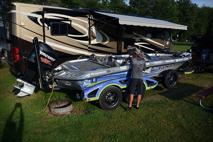 Shin works on tackle after a day of fishing the Bass Pro Shops Bassmaster Northern Open presented by Allstate. Nearby is cavernous storage space extending the length of the RV. In any other home, itâs called the basement or man cave. 