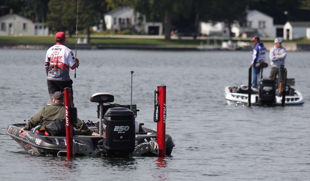 We ease back in toward the ramp where we find several anglers fishing current breaks. Scott Rook and Brett Hite have spent a good bit of time near each other this week. 