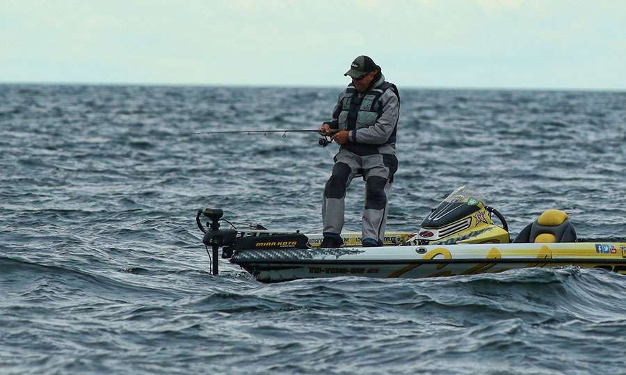 David Walker would be in eyesight, but with different motivations. Walker is locked into the Classic, but felt he could possibly catch enough fish in the area to win and/or move up the standings. 