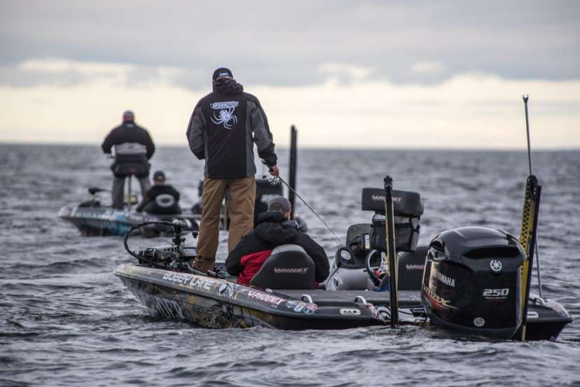 The tightest bunch of anglers is right at the 40th-place cutoff mark in the AOY standings. From 38th-place Mark Davis to 43rd-place Mark Menendez, six guys are separated by only five points. 