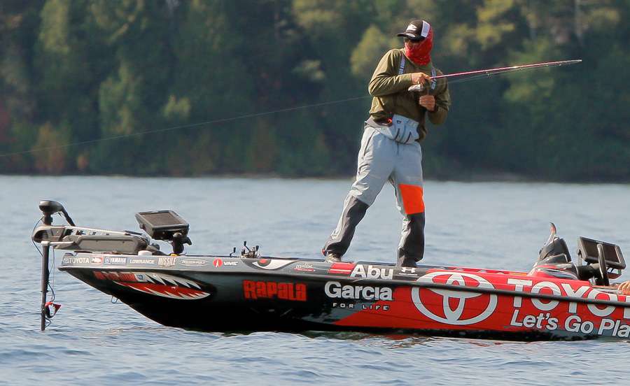 Iaconelli entered the tournament 45th in AOY points, so anything less than a stellar day would drop him even lower, right? As Iaconelli boated to the service yard for further work on a balky oil pressure system, he got a text message from his wife, Becky, telling him that he was 27th in the tournament and had moved up to 38th in the unofficial AOY standings.