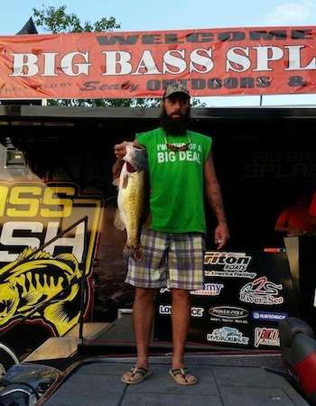 Donald Beleck III of Laurel, MS weighed in a 8.51-pounder to take 4th place.