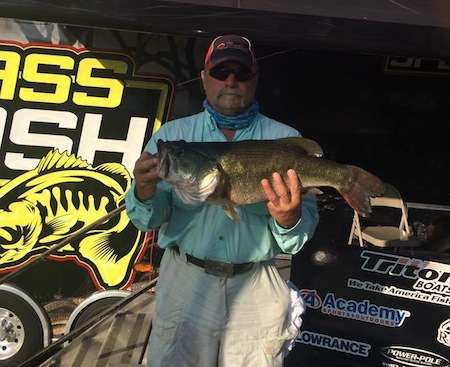 Bubba Sadler of Gladewater, TX weighed in a 9.48-pounder to win the 2015 Lake Fork Big Bass Splash.