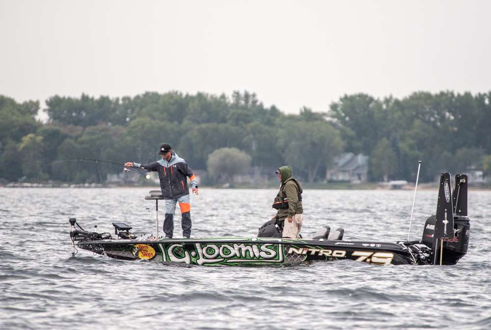 Down the reef a bit Jonathan VanDam was hooked up with a critical fish. JVD needed to catch a great bag to solidify his 2016 Bassmaster Classic spot. 