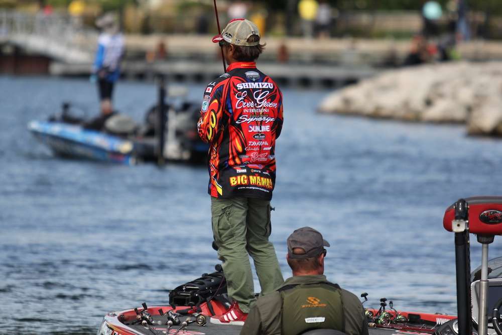 Since Day 1, most of these anglers have played musical chairs with the handful of current breaks within sight of the ramp. 