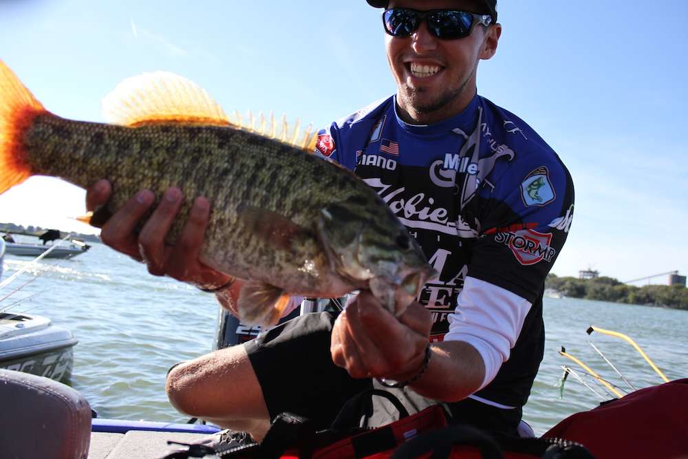 Jocumsen brought 19-15 to the scales and registered the best smallmouth bag of his short career.