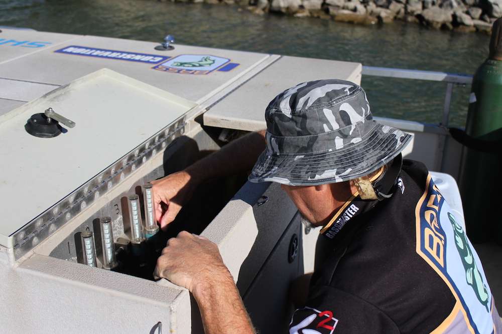 B.A.S.S. tournament officials check the oxygen levels on the Shimano Live Release boat.