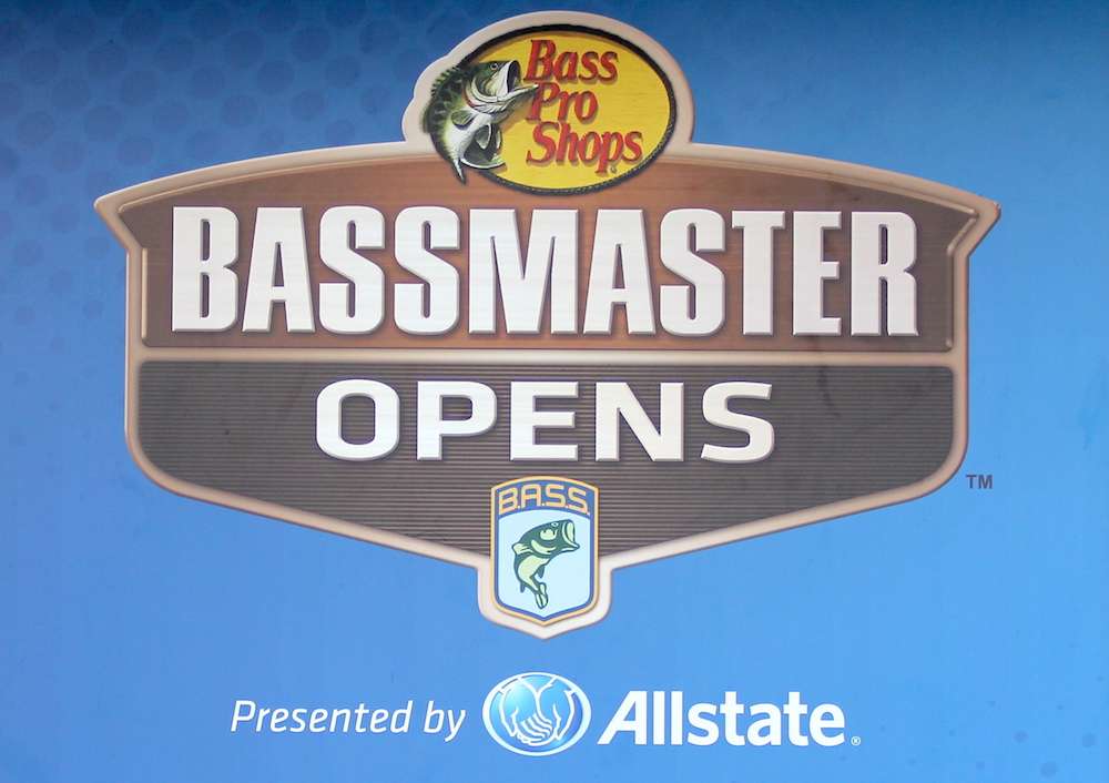 We head to Bass Pro Shops in Rossford, Ohio to see who takes the crown at the Bass Pro Shops Northern Open presented by Allstate on Lake Erie. 