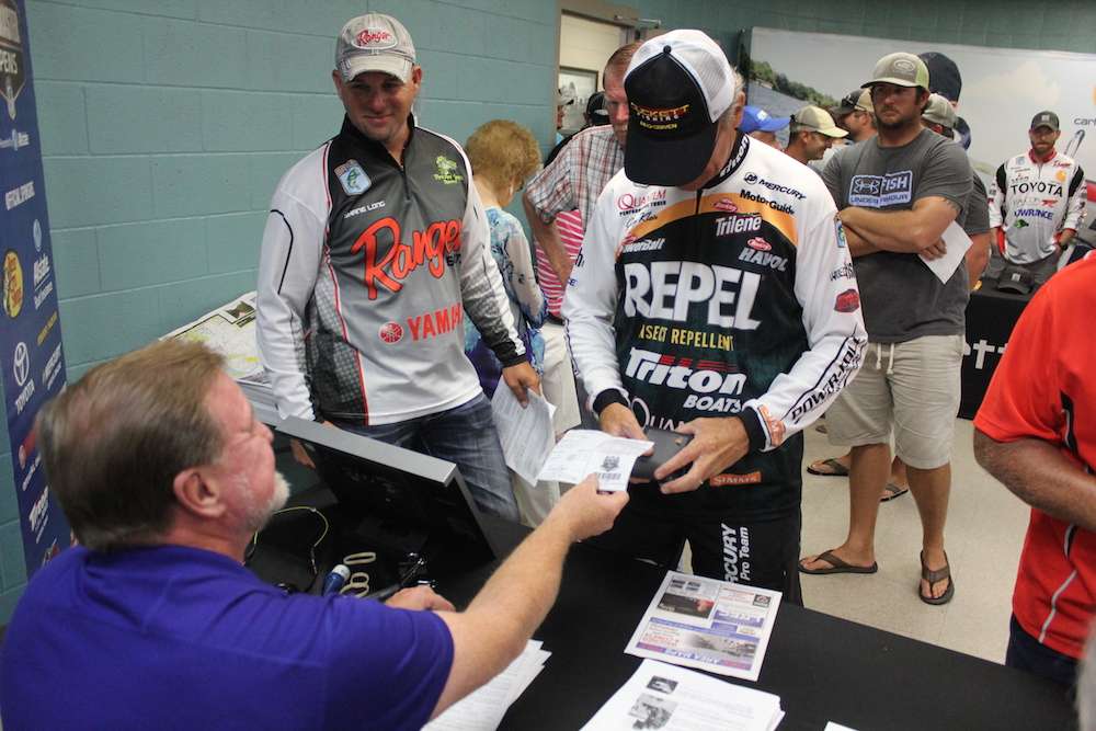 Registration gets underway for the second Bass Pro Shops Bassmaster Central Open on Fort Gibson Lake. 