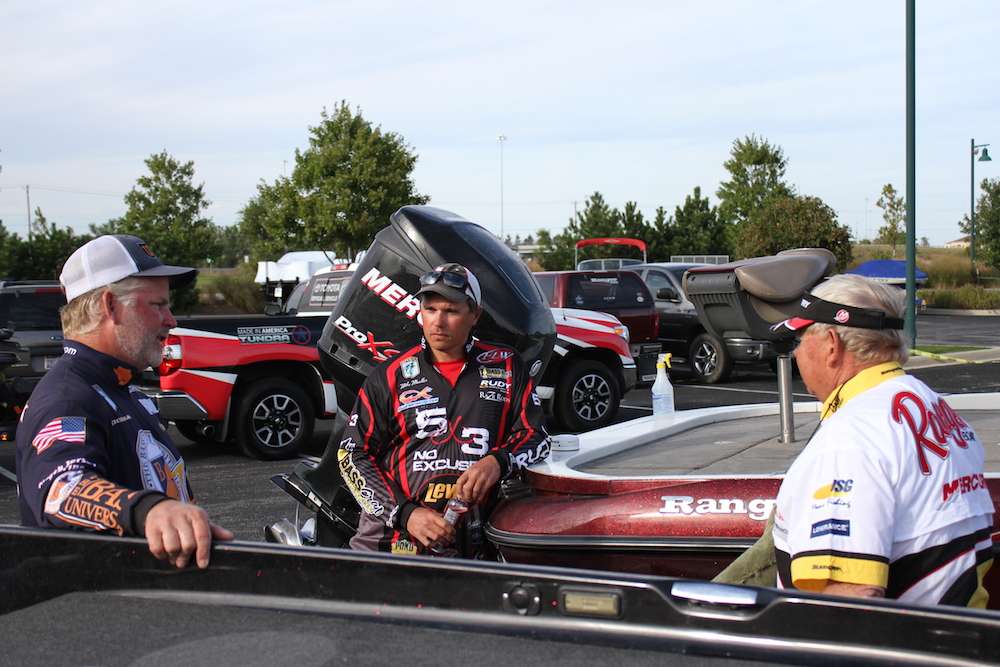 Pete Gluszek, co-angler Mike Mueller and Steve Clapper talk about their day on the water.