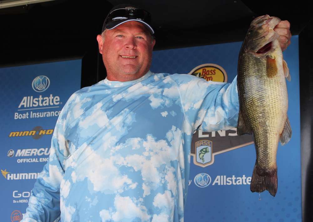 Dane Coale sets the Carhartt Big Bass for the co-angler side with his 5-4 kicker. 