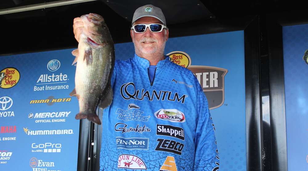 Co-angler John McCormick heads into the final day in 6th with 14-14. 
