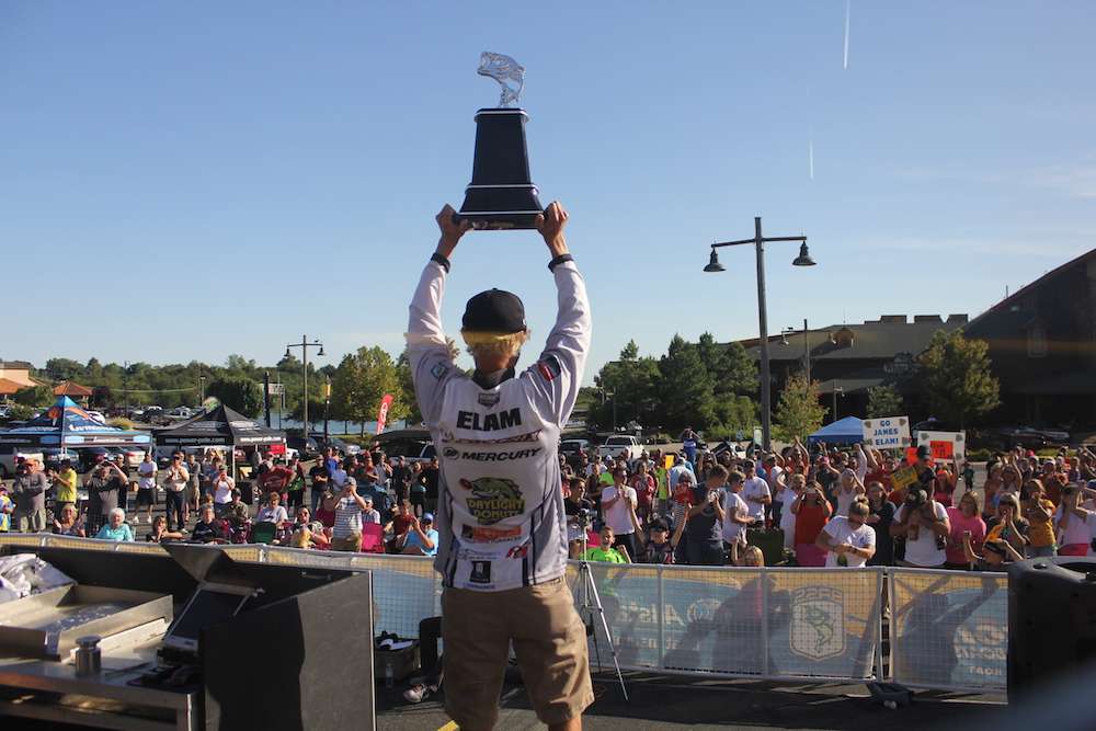 Elam takes the crown and qualifies for the 2016 Bassmaster Classic to be held in his hometown. 