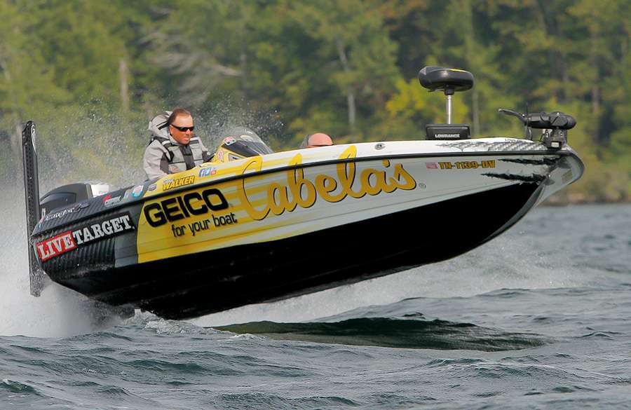 David Walker speeds to the weigh in. What comes upâ¦