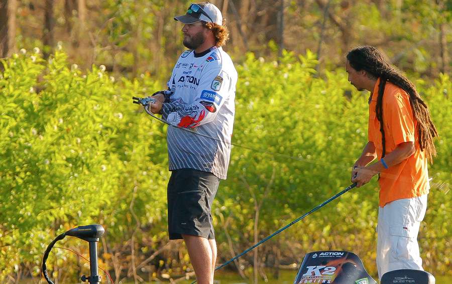 We found Elite Series angler Cliff Crotchet doing what he does best, fishing shallow. 
